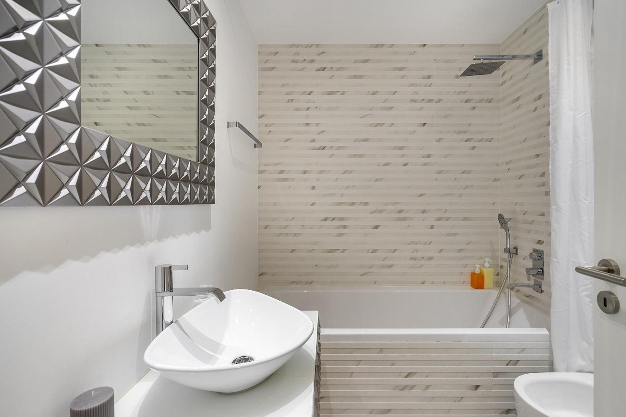 Whome Family Condo - Urban Retreat With Parking, Ac, Elevator In Great Location Lisboa Exterior foto